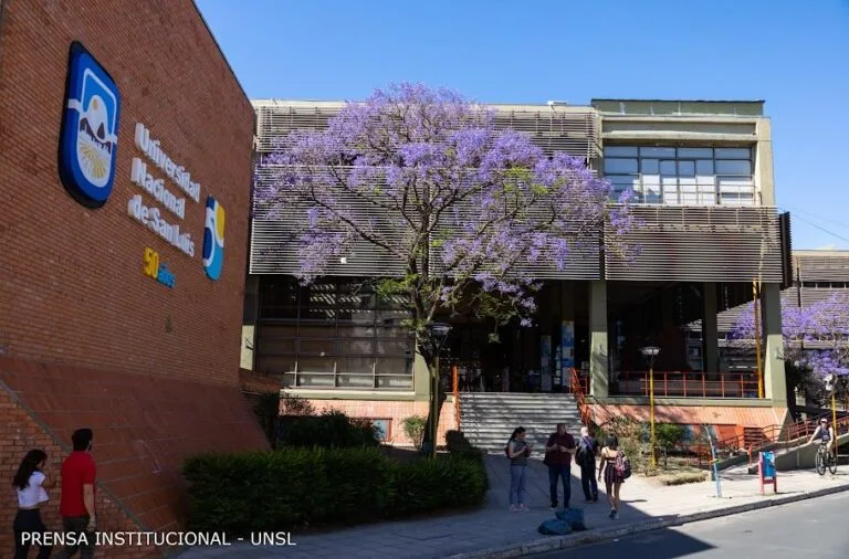 A un año de un caso de censura académica, critican el silencio de la UNSL