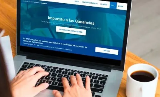 La recaudación crece, pero el consumo sigue en retroceso