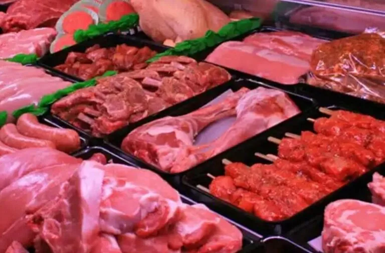 La caída del consumo de carne alcanzó un piso histórico