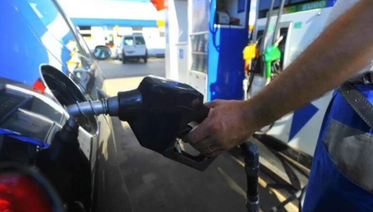 Combustibles: las naftas ya suben más que la inflación