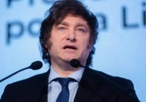 Encuesta: la imagen de Milei cayó al nivel más bajo en 21 meses