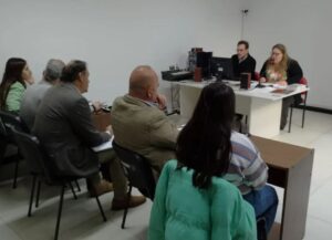 Juzgan a la joven acusada de matar a su pareja y enfrentará un pedido de prisión perpetua