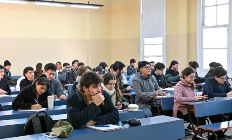 Ranking QS 2025: las universidades argentinas que subieron y las que cayeron