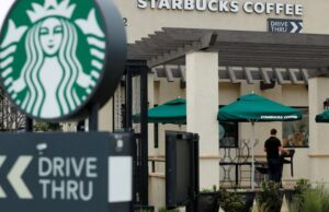 Starbucks recorta 900 empleos y cierra tiendas en su mayor reestructuración global