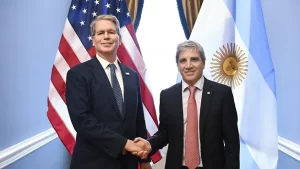 El Tesoro de EEUU interviene en el mercado cambiario y hunde los dólares financieros