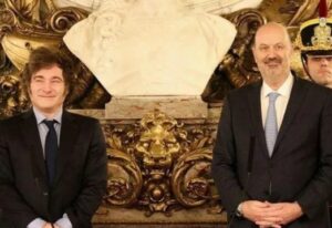 El Gobierno niega que la reforma laboral tenga prevista una ampliación de la jornada laboral