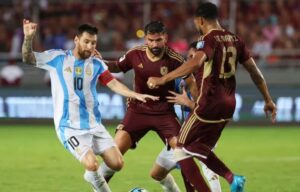 Sin Messi como titular, la Selección Argentina enfrenta a Venezuela en Miami