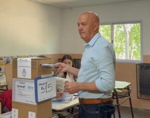 Andrés Vallone: “Votemos todos, hagamos uso de nuestro derecho”