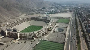 Alejandro Domínguez confirmó que la final de la Copa Libertadores 2025 se jugará en Lima