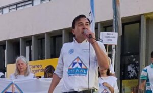 VIDEO | La Intersindical marcha este martes y UTEP afirma que el paro estatal se acerca ante la falta de negociación