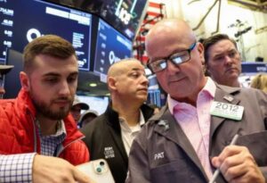 Bonos argentinos suben en Wall Street pese al aumento del riesgo país