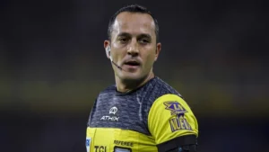 Fernando Espinoza apuntó contra Caruso Lombardi: “Si tocan a algún compañero, lo vamos a buscar a él”