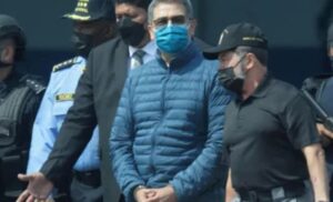 Trump indulta a Juan Orlando Hernández y queda en libertad