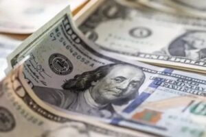 Dólar blue y dólar oficial: a cuánto cotizan este jueves 25 de diciembre