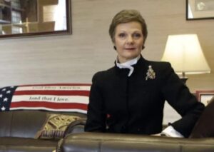 Juicio por YPF: la jueza Preska suspendió la búsqueda de activos para ser embargados