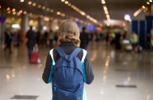 Viajar con menores: cómo tramitar la autorización en San Luis y cuánto cuesta