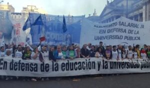 Financiamiento universitario: la Justicia ordena al Gobierno actualizar los salarios docentes y becas