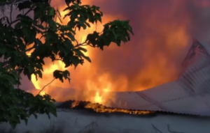 Uruguay: incendio destruyó un hotel con turistas en Paysandú