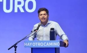 Axel Kicillof avanza en la construcción nacional para enfrentar a Javier Milei