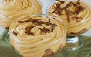 Espuma de café, el postre más fácil y rápido para compartir