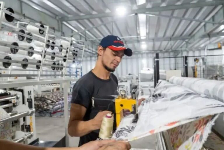 Fuerte baja del empleo autopartista en 2025