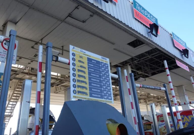 El Gobierno prepara un aumento de peajes en autopistas y rutas nacionales: cuáles serán las nuevas tarifas