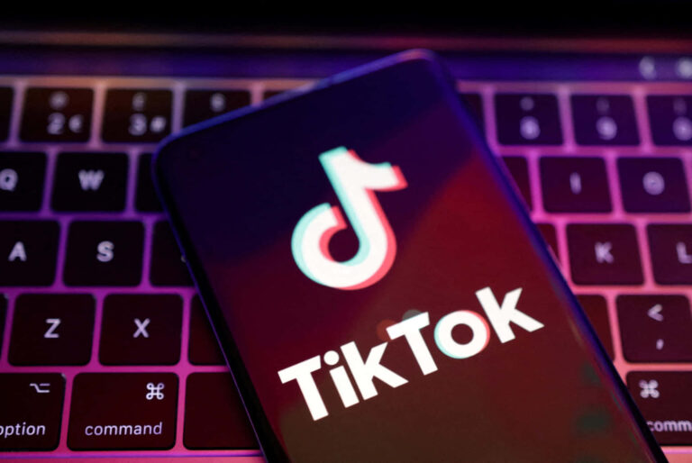 TikTok acuerda resolver demanda por adicción en jóvenes