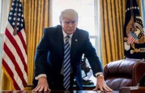 Donald Trump arengó a los iraníes a que sigan protestando: «La ayuda está en camino»