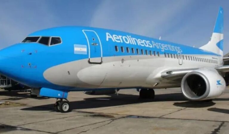 Paro contra la reforma laboral: Aerolíneas Argentinas suspenderá 255 vuelos y 31 mil pasajeros se verán afectados