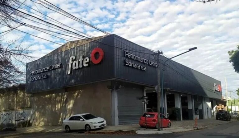 La CGT respaldó el reclamo de los trabajadores de FATE y advirtió por el impacto del cierre en la industria