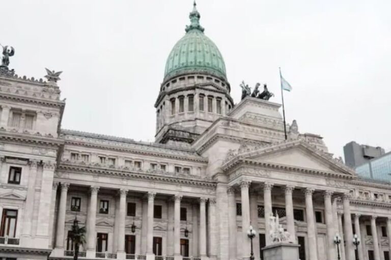 El Gobierno enviará al Congreso el acuerdo de libre comercio que firmó con Estados Unidos