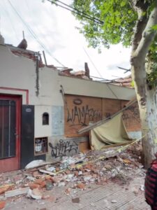Obra en demolición se derrumbó en Villa Mercedes y dejó un trabajador herido