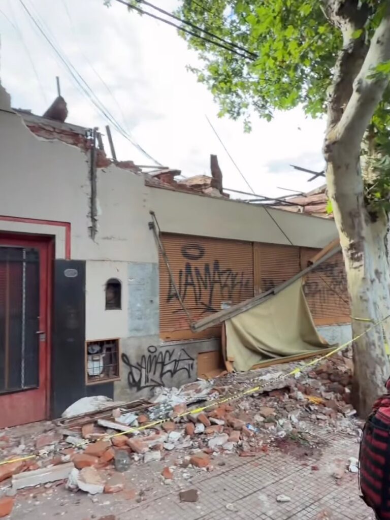 Obra en demolición se derrumbó en Villa Mercedes y dejó un trabajador herido