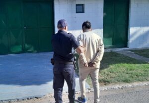 Prisión preventiva para un joven que robó y agredió a un policía
