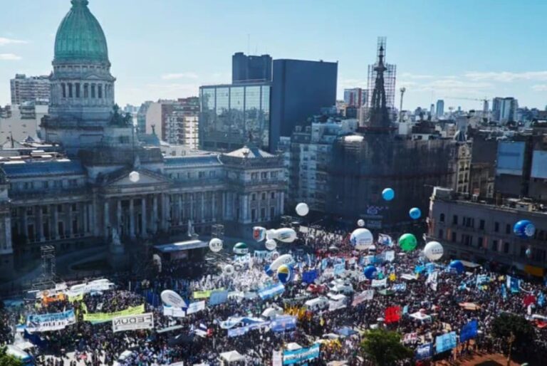 El Gobierno insistirá con modificar las licencias por enfermedad durante las sesiones ordinarias