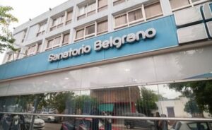 Lo operaron de la rodilla, le dieron el alta y murió dos días después: condenaron al médico por homicidio