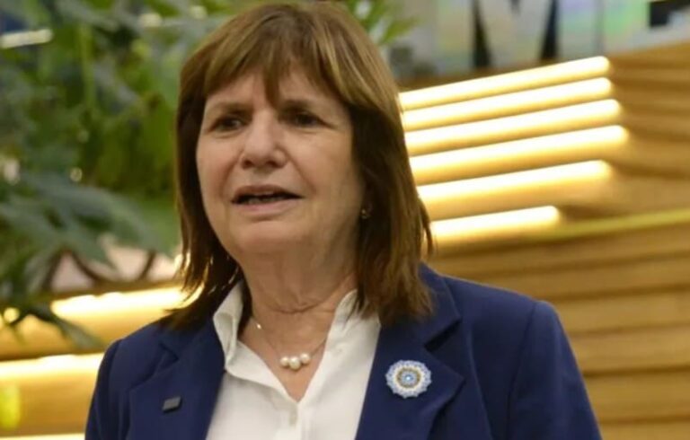 Tras la polémica, Bullrich confirmó que las licencias por enfermedades graves se pagarán al 100%