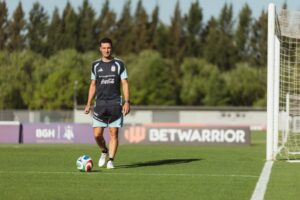 Sin Balerdi, Argentina inició los entrenamientos en el predio de AFA