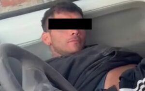 Intentó robar una camioneta, se durmió y terminó detenido