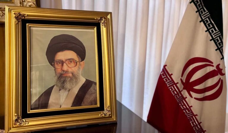 Tensión: Irán cruzó a Milei por su postura en Medio Oriente