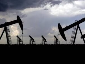 Sube el petróleo por conflicto en Medio Oriente y golpea a Argentina