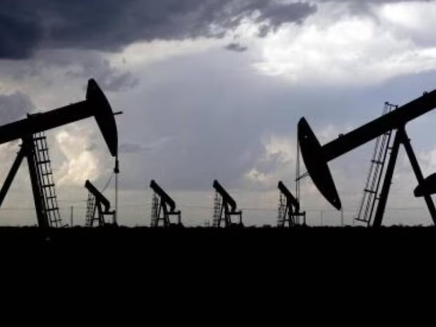 Sube el petróleo por conflicto en Medio Oriente y golpea a Argentina