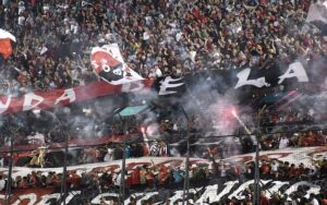 Condenan a barra de Newell’s por extorsión al club