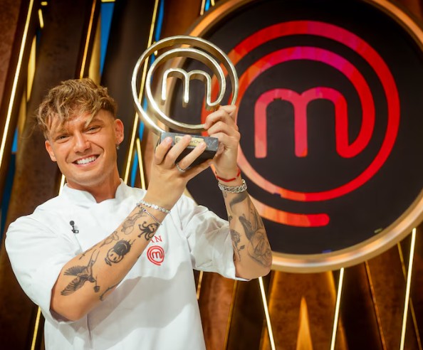 Ian Lucas cierra su relación y apuesta a nuevos proyectos