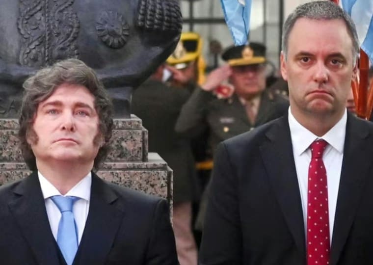 Javier Milei defendió a Manuel Adorni tras la polémica conferencia: «La ignorancia es atrevida»