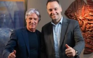 El piloto del vuelo de Manuel Adorni desde Punta del Este afirmó que lo pagó Marcelo Grandio