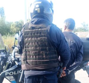 Detuvieron a un hombre que agredió a su pareja