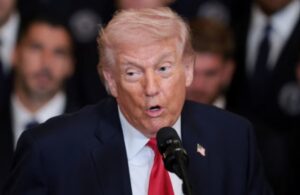 Trump pide a diplomáticos iraníes que soliciten asilo