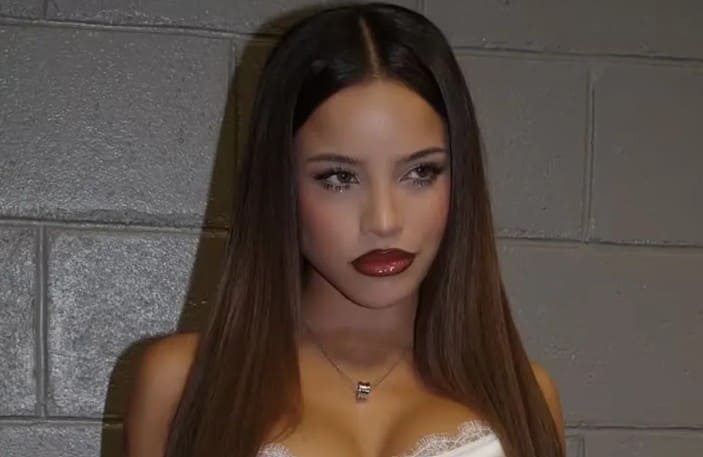 «Hablan de chats»: señalan con qué jugador de la Selección habría intentado estar Emilia Mernes