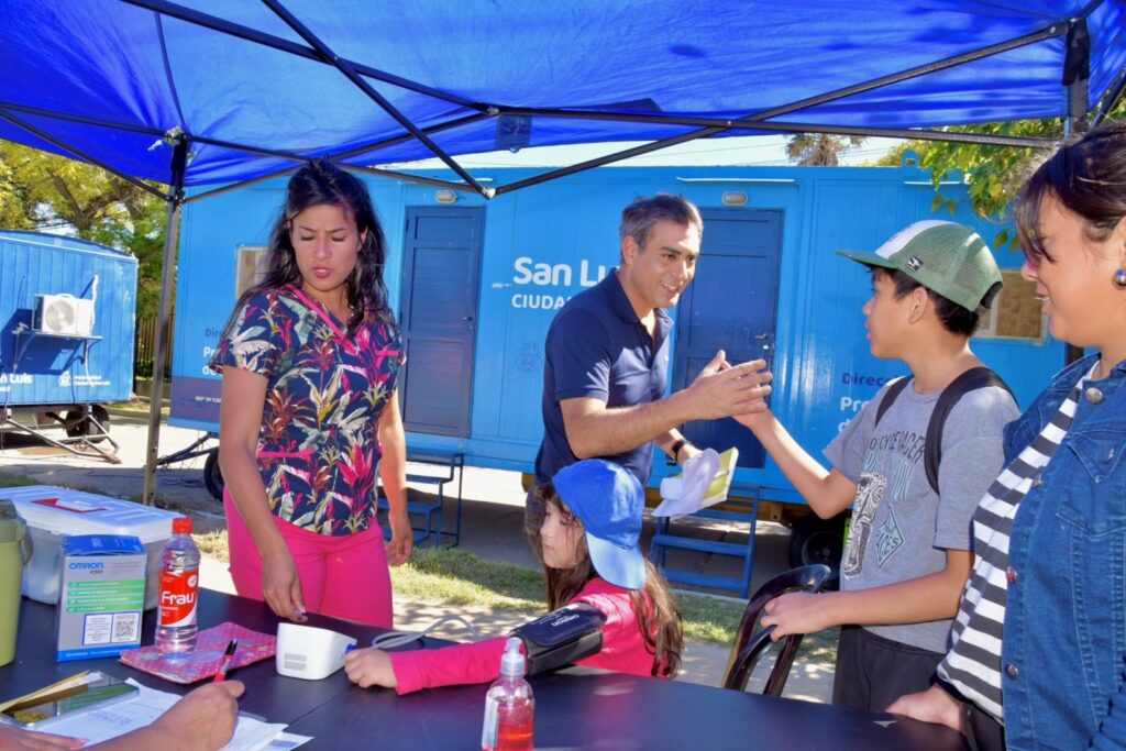 VIDEO | Hissa se despega del colectivo estacionado frente a Tribunales